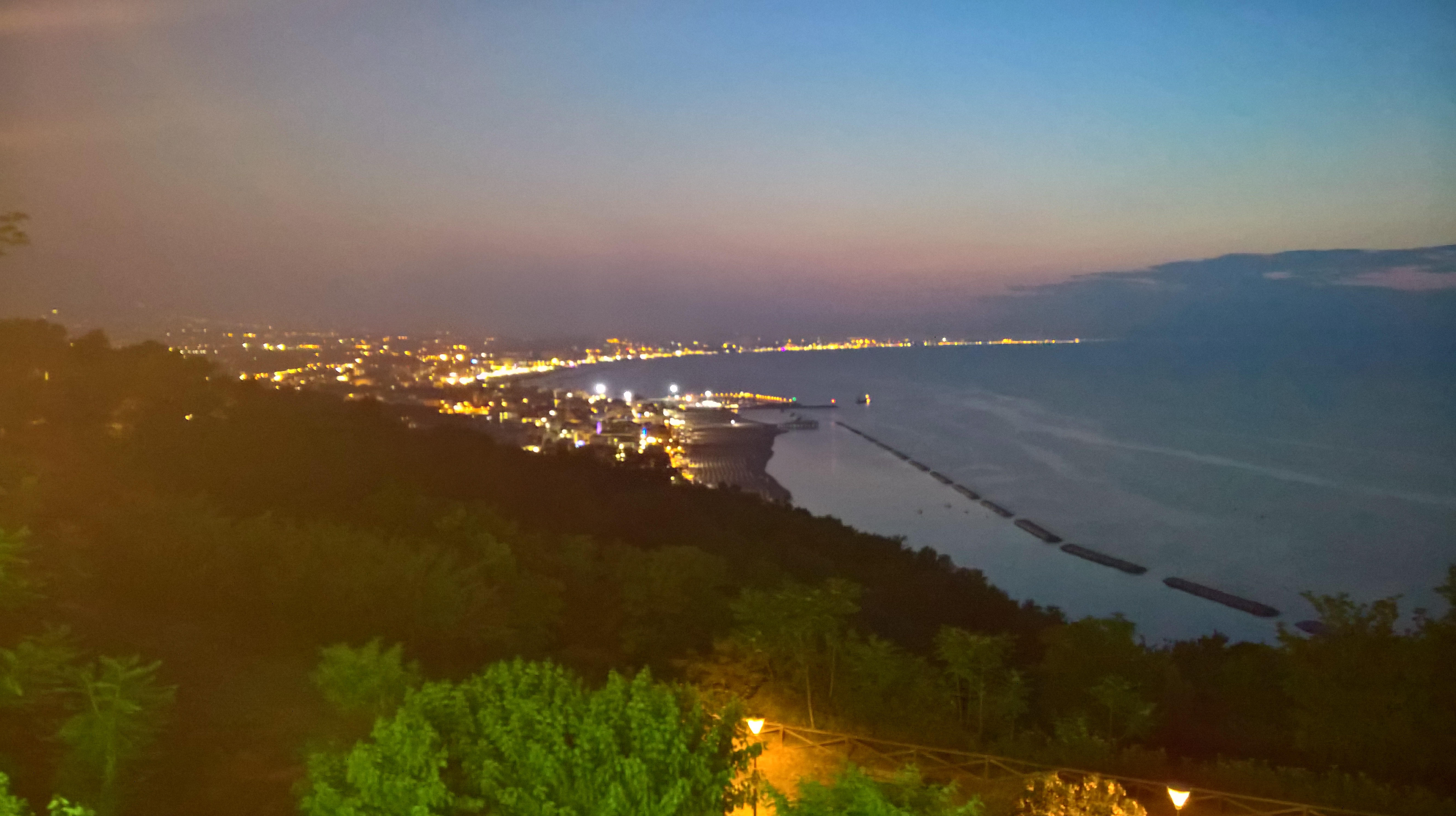 WP 20170615 21 44 39 Rich